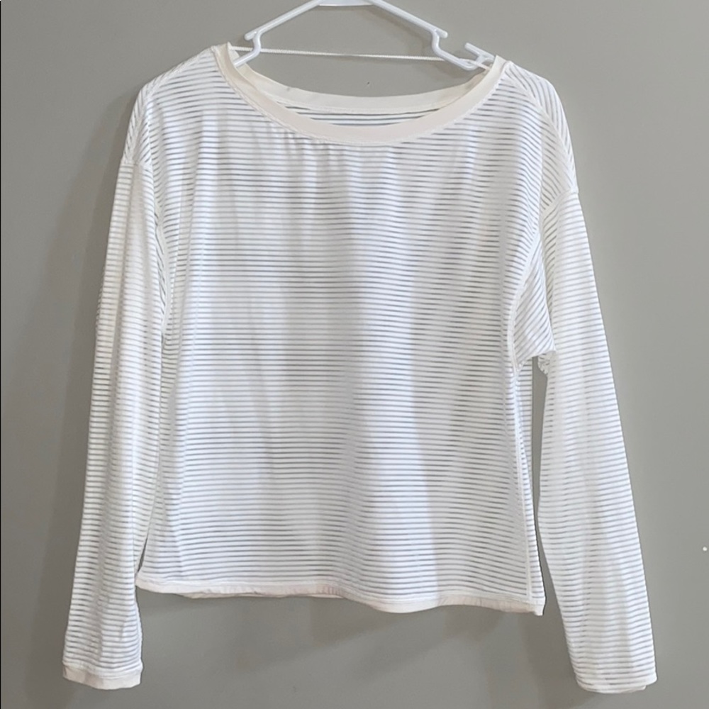 Lululemon shirt.